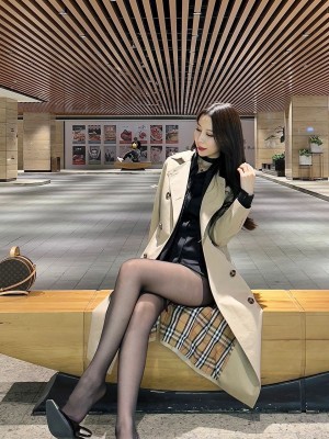 微博hs6_006WU84Wly1h1qxw79s18j30qn1betx2