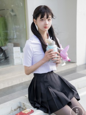 微博hs6_008pLErCgy1h2ikhjkkr0j331i4k8x6r