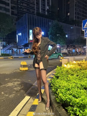 微博hs6_9bb695f4gy1h2j3ef30xij20u0140k4e