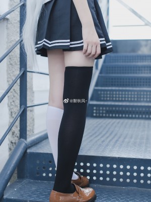 微博hs6_006SSVT6gy1h2l3qzry46j30u019bdmc
