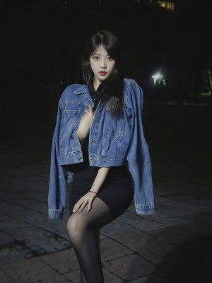 微博hs6_006MlUtvly1h0n5n3vmljj30qo0zk77y