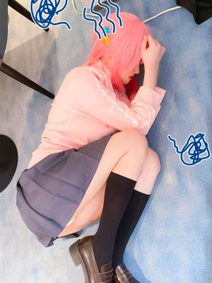 Arty Huang (Arty亚缇) cosplay Bocchi - Bocchi The Rock_Arty Huang (Arty亚缇) cosplay Bocchi - Bocchi The Rock (48)