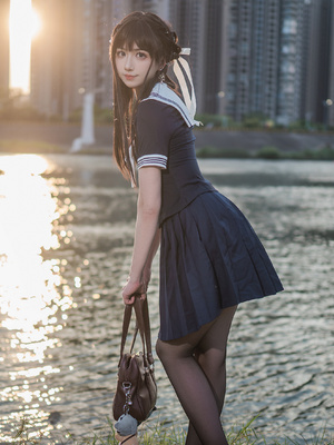 微博cos_0072HtV0gy1hva4k0j035j332g1q47wj