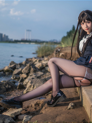 微博cos_0072HtV0gy1hva4jcpuywj332g1q47wj