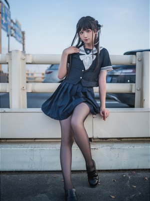 微博cos_0072HtV0gy1hva4kq388fj32xu4eoqva