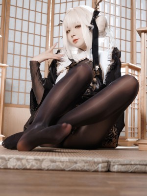 封疆疆v NIKKE 白兔布兰儿 和服_22