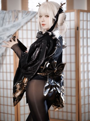 封疆疆v NIKKE 白兔布兰儿 和服_04