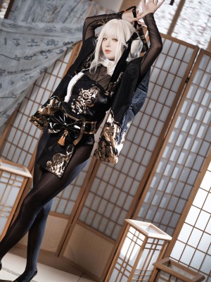 封疆疆v NIKKE 白兔布兰儿 和服_05