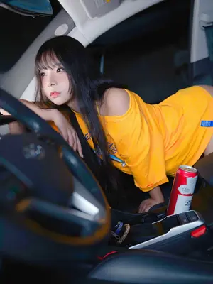 yuuhui玉汇 NO.078 车内嫩黄 Yellow Bird in My Car_78