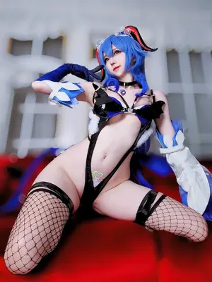 Sally Dorasnow - Devil Ganyu_02