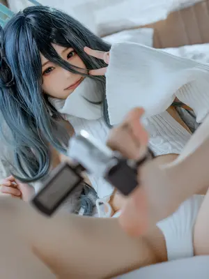 Quan冉有点饿 (拖拉大王) - 碧蓝档案 天童爱丽丝_44