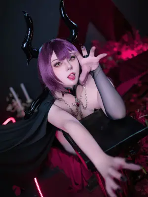 Natsuko夏夏子 - 碧蓝航线 德文郡万圣魅魔_46