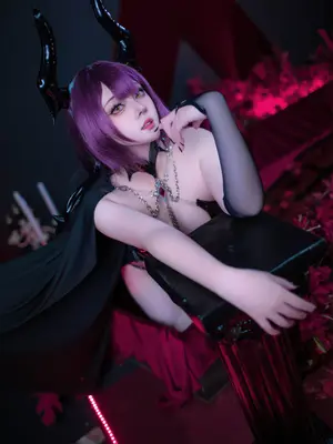 Natsuko夏夏子 - 碧蓝航线 德文郡万圣魅魔_45