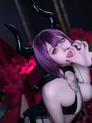 Natsuko夏夏子 - 碧蓝航线 德文郡万圣魅魔_49