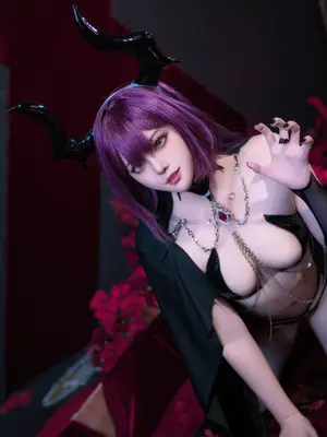 Natsuko夏夏子 - 碧蓝航线 德文郡万圣魅魔_06