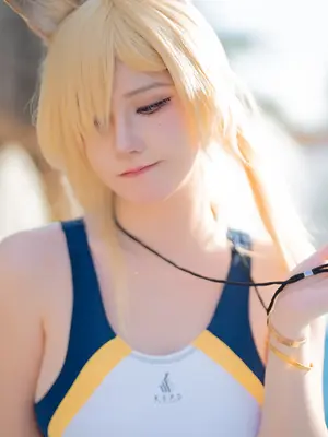 前羽_rr - 碧蓝档案 尾形康娜 竞泳_06