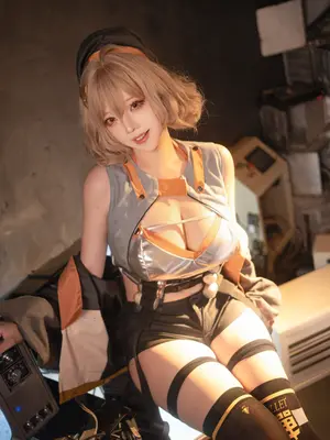 菌烨-阿妮斯_09