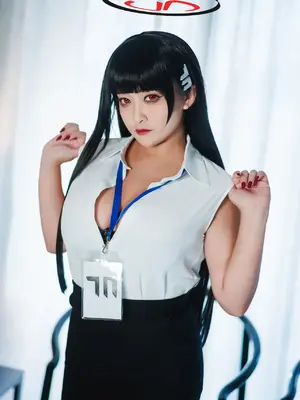 洛璃LoLiSAMA - 蔚蓝档案 莉音OL_13