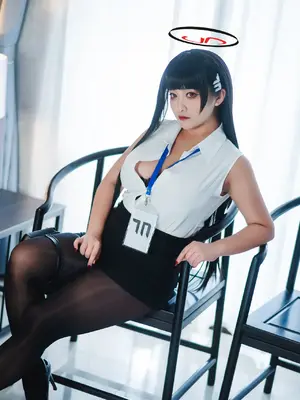 洛璃LoLiSAMA - 蔚蓝档案 莉音OL_02