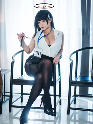 洛璃LoLiSAMA - 蔚蓝档案 莉音OL_09