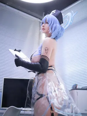 [小容仔咕咕咕w] 天雨亚子（蔚蓝档案）_04