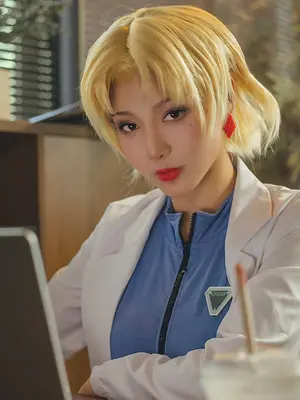 如月灰 - 赤木律子_04