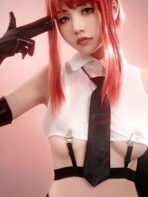 HornyCos - Red-Haired Petite Beauty Cosplays As Chainsaw Man Makima (Patreon)_52