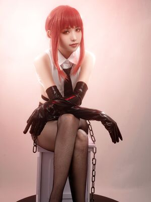 HornyCos - Red-Haired Petite Beauty Cosplays As Chainsaw Man Makima (Patreon)_70