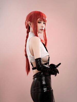 HornyCos - Red-Haired Petite Beauty Cosplays As Chainsaw Man Makima (Patreon)_67