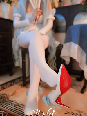 [铃木美咲(Misaki Suzuki)]美脚的赐福（初音粉蝶花精灵篇）_16
