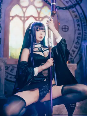 霜月しも シスターフェルン_06