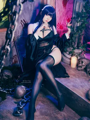 霜月しも シスターフェルン_15