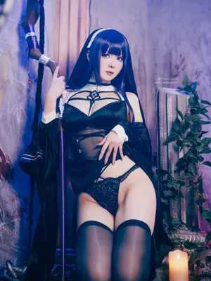 霜月しも シスターフェルン_18