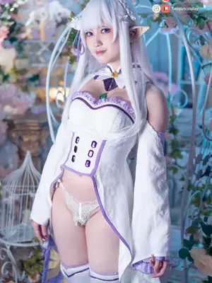 Twoyun-Emilia_02