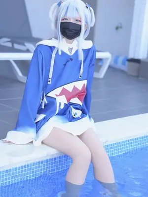 [甘噛みはむちゃん (はむ)]ぐらぐらキュート_ちびサメの水遊び_024