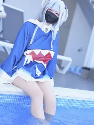 [甘噛みはむちゃん (はむ)]ぐらぐらキュート_ちびサメの水遊び_021