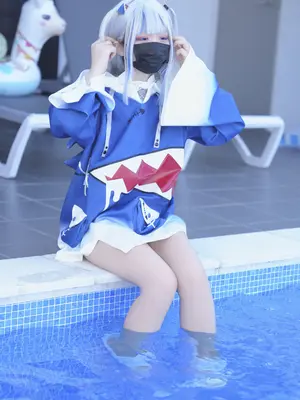 [甘噛みはむちゃん (はむ)]ぐらぐらキュート_ちびサメの水遊び_023