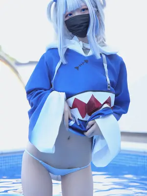 [甘噛みはむちゃん (はむ)]ぐらぐらキュート_ちびサメの水遊び_034