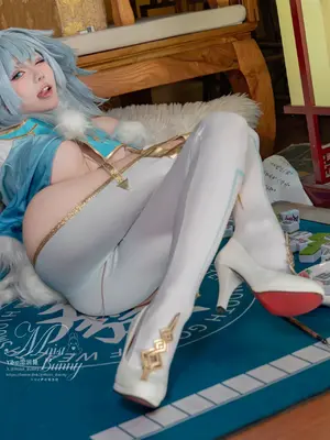 咬一口兔娘(Yiko湿润兔) 芙洛伦_04