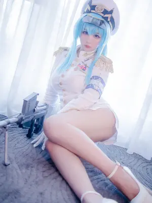 ShiragaYanko-Nikke Helen_09