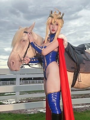 Puypuy プィプィ (Puypuychan) cosplay Artoria Lancer - FateGrand Order