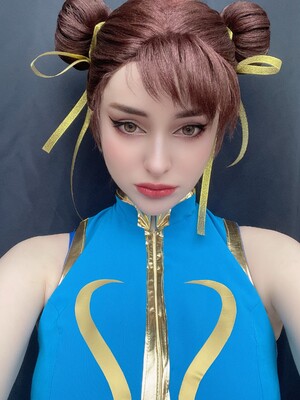 Hologana - Chun-li_bs1