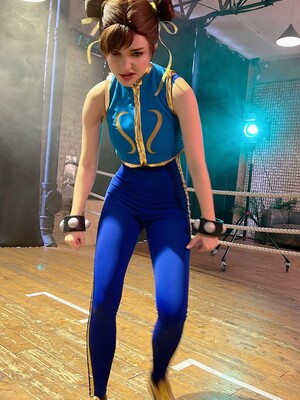 Hologana - Chun-li_bs7