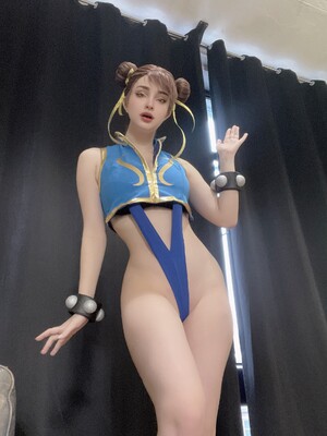 Hologana - Chun-li_bs16