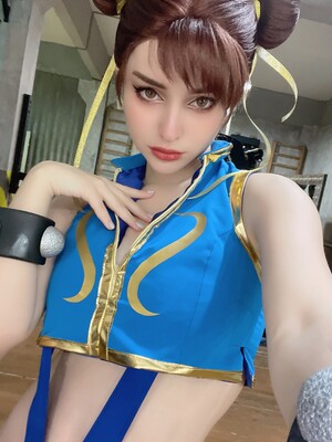 Hologana - Chun-li_bs18