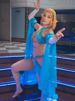 Miih Cosplay - Princess Zelda Gerudo Outfit_09