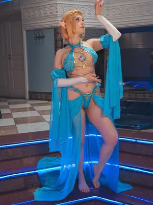 Miih Cosplay - Princess Zelda Gerudo Outfit_05