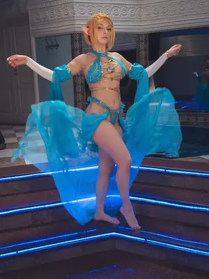 Miih Cosplay - Princess Zelda Gerudo Outfit_04