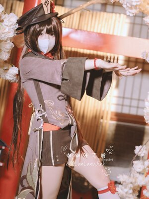 懒懒睡不醒 (LanLanWink) - Hutao_19