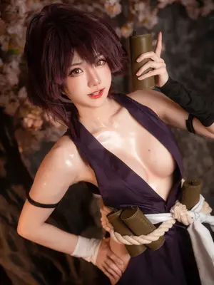 Sally Dorasnow - Yuzuriha_03